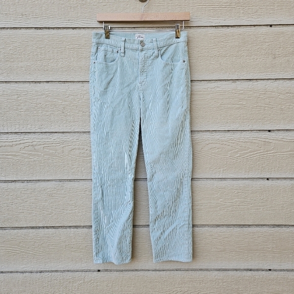 J. Crew Pants - J. Crew light green vintage slim straight corduroy pants size 27